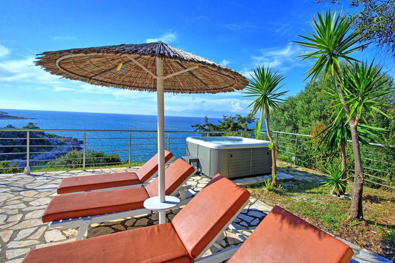 Beachfront Villa Seasun By Posarellivillas Ájos Spyrídon Eksteriør bilde