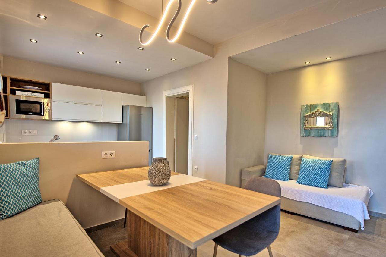 Beachfront Villa Seasun By Posarellivillas Ájos Spyrídon Eksteriør bilde